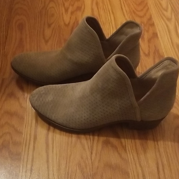 Lucky Brand Booties - Picture 3 of 4